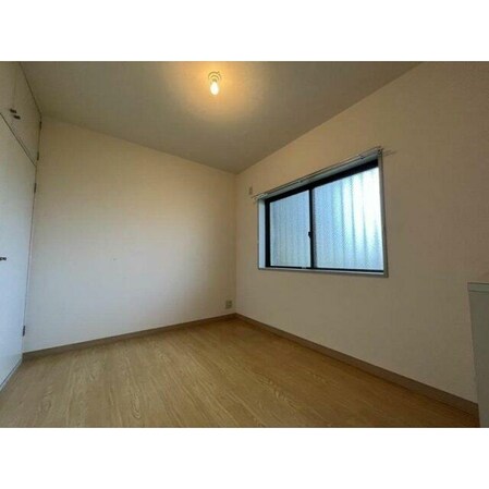 グリーンゲーブルの物件内観写真